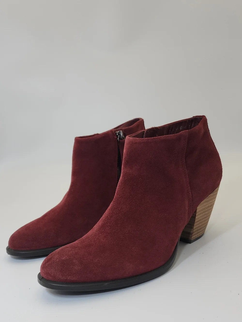 ECCO Women's Shape 55 Western Red Syrah Suede Ankle Boots Sz 41